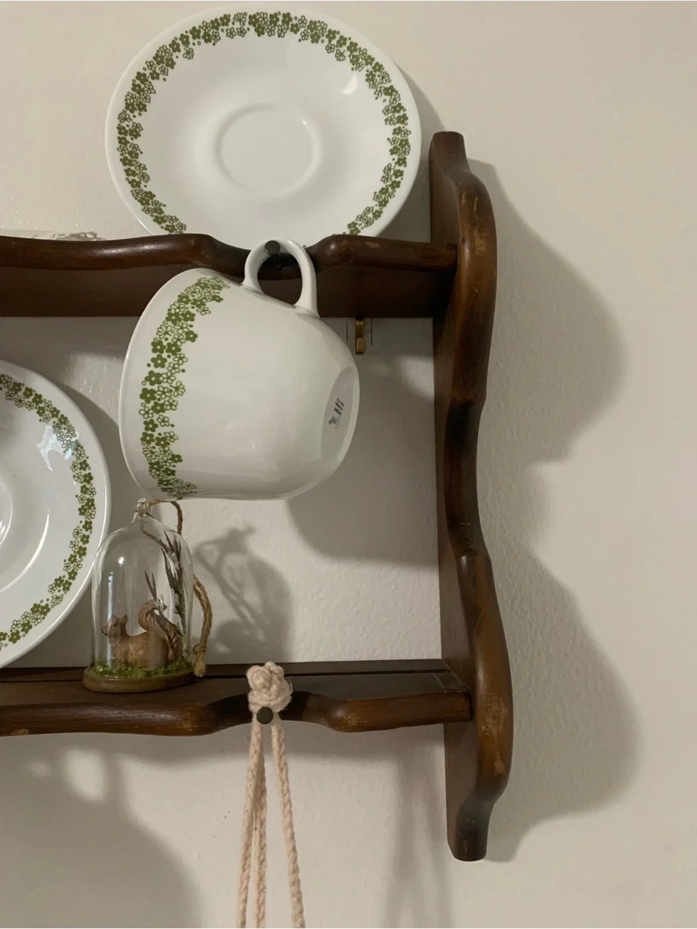 Vintage Wooden Teacup & Saucer Wall Display Shelf MCM Country Cottagecore Retro
